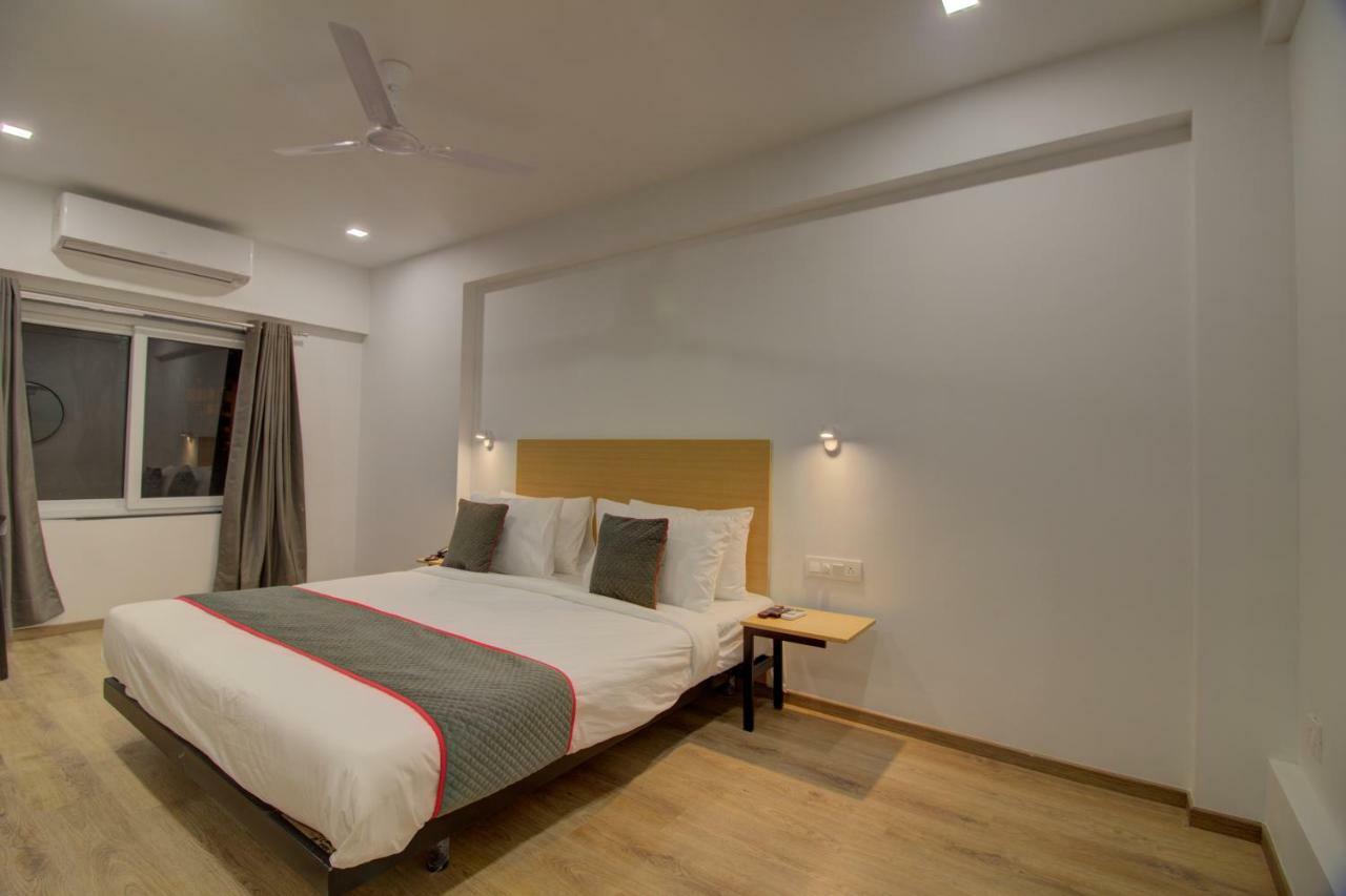 Townhouse Oak Kopar Khairane Navi Mumbai Formerly Ivy Hotel Exterior foto